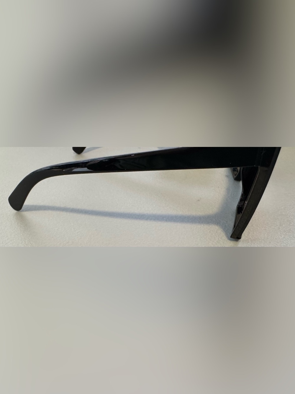 True Religion Mirrored oversized Shield Sunglasses - Green/Blue/Purple gradient - Picture 4 of 4